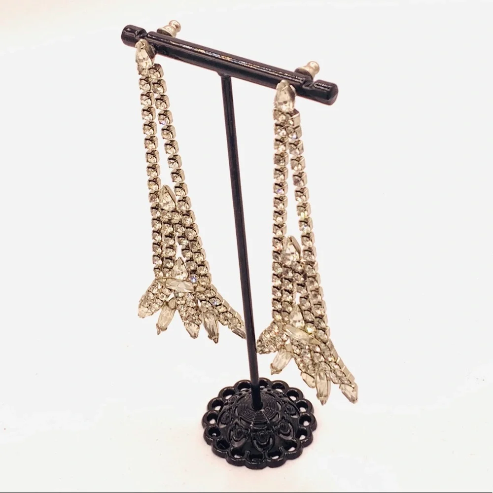 Rare dragon claw vintage long earrings magical?